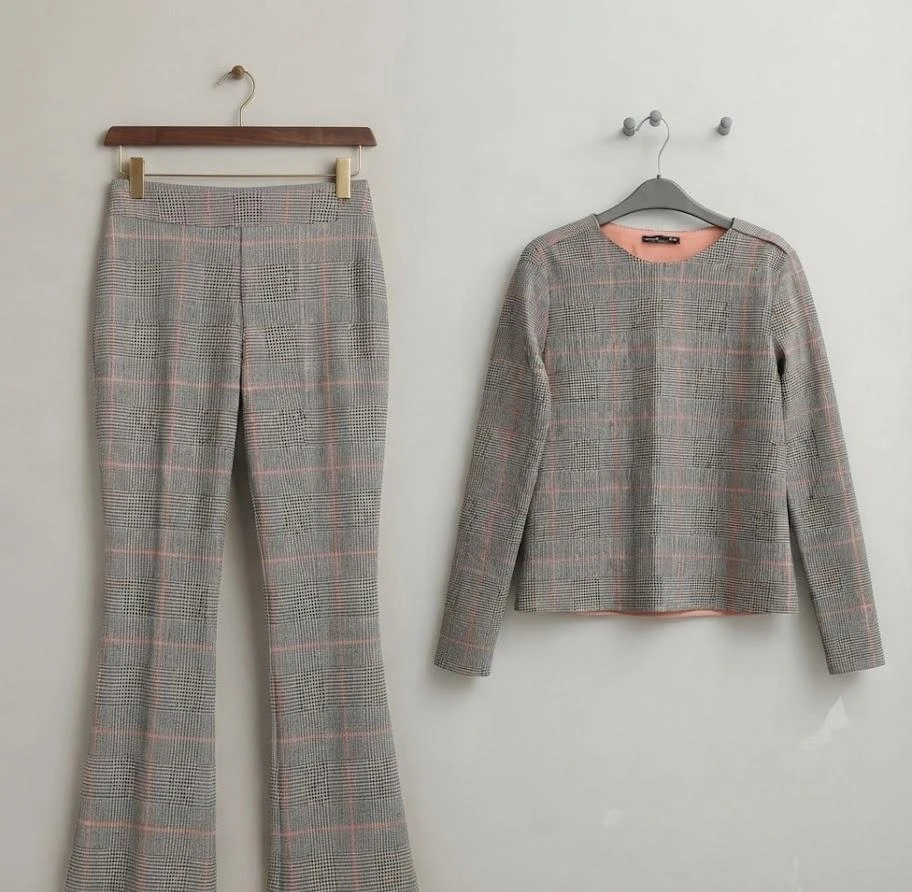 🧥👖 ¡Elegante Conjunto de Blusa y Pantalón Zara Talla S! ✨ Estilo Príncipe de G